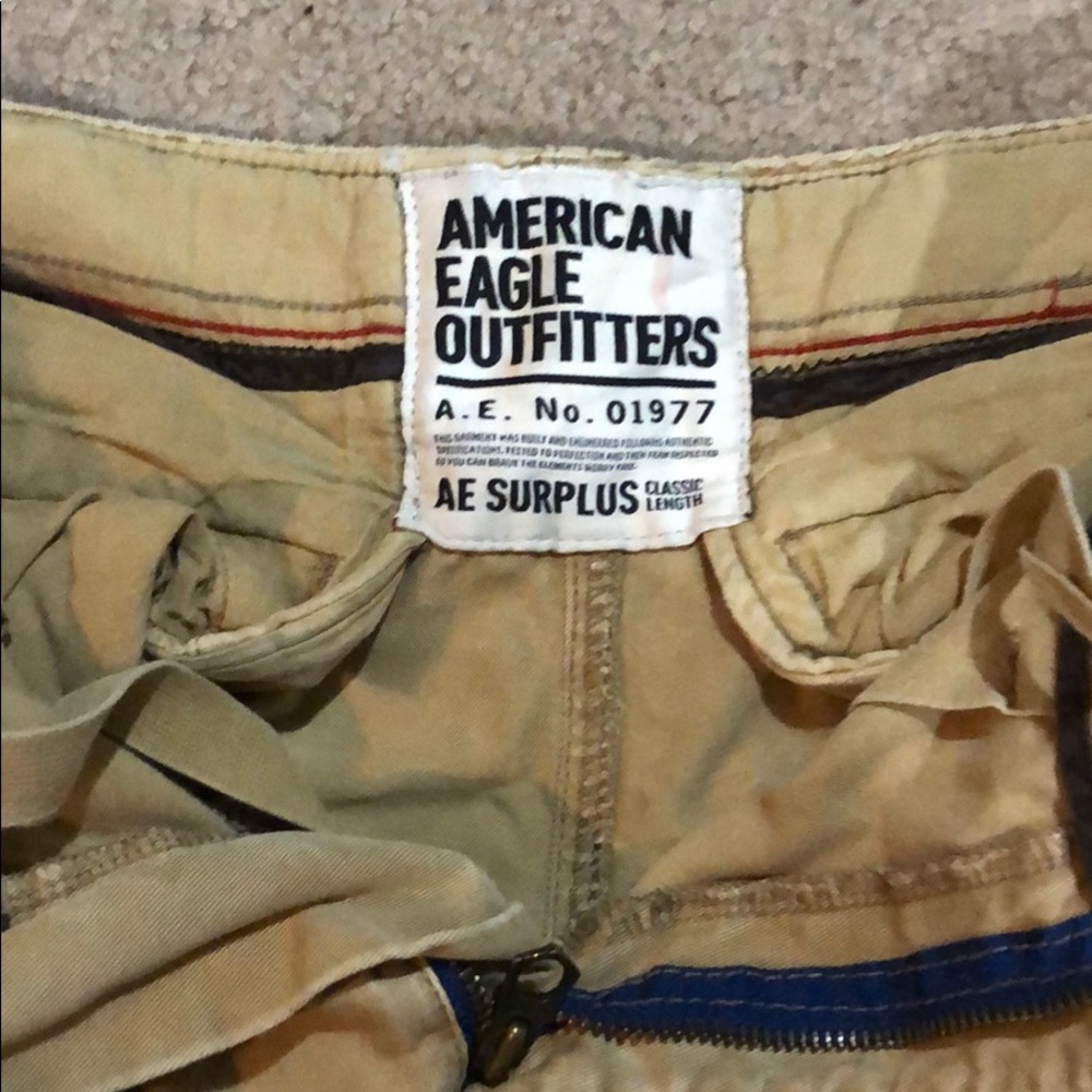 American eagle cargo shorts